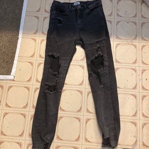 Brand:Simple society, Color:black, Type:ripped skinny jeans Size:1/25